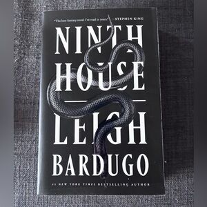 Ninth House by Leigh Bardugo - Black Cover Paperback